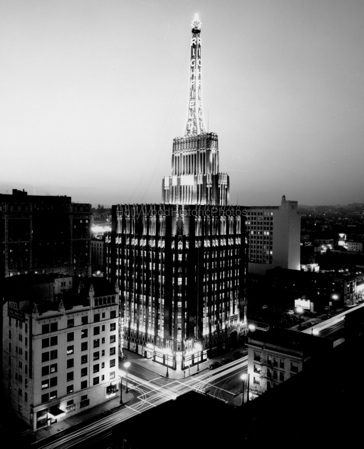 Richfield Bldg 1934 555 S Flower St.jpg